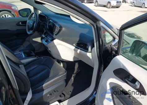 2020 Chrysler Pacifica Limited z USA, uszkodzony, nr VIN 2C4RC1GG7LR157980